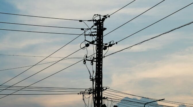 У Херсоні зникло світло: відновлення електрики відбувається за допомогою генераторів