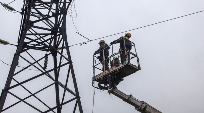 Обленерго відновило електропостачання для тисяч споживачів у Запорізькій області