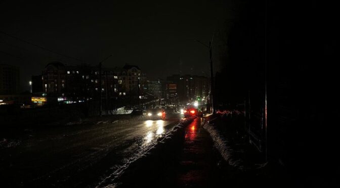 Хмельничина: Новий графік погодинних відключень світла на 17 лютого