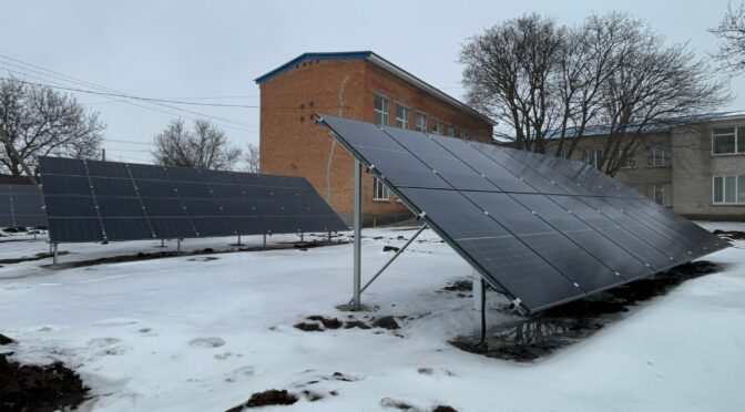 Сонячні Панелі для Безперебійного Навчання в Миколаївському Ліцеї