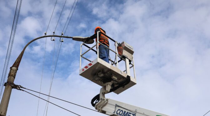 Обстріли РФ Пошкодили Енергетичну Інфраструктуру в Херсонській Райони