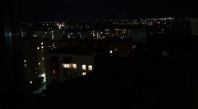 Прогноз графіку погодинних відключень світла на Хмельниччині