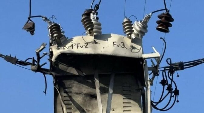 ДТЕК відновили електропостачання для 346 тисяч родин внаслідок атак