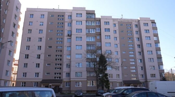 Сонячні батареї та термомодернізація в ОСББ “Китайська стіна”