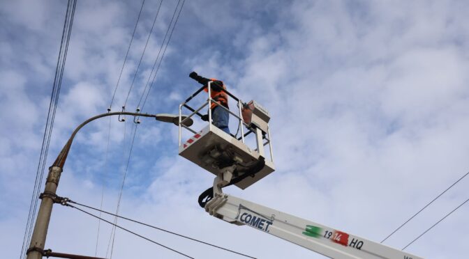 РФ Атакувала Енергоінфраструктуру України: Без Світла в П’яти Областях