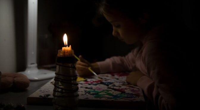 Графік відключення світла у Волині 11 квітня