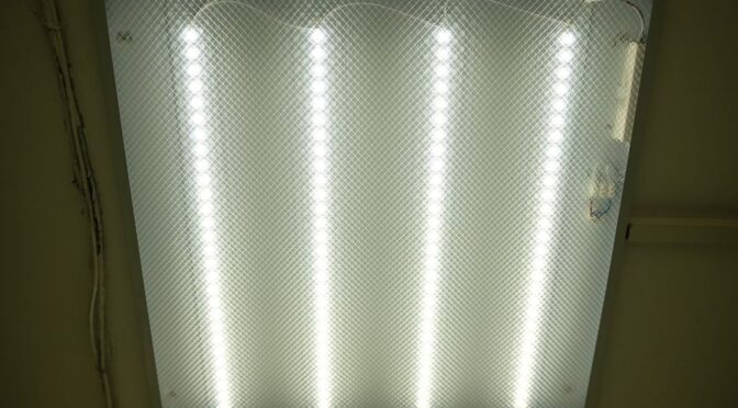 Графік відключень електрики на Полтавщині 11 квітня