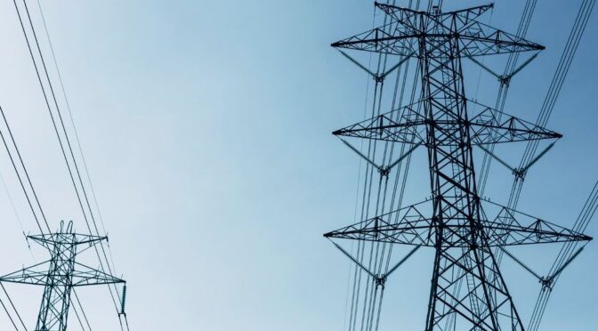 Відключення електроенергії в Євпаторії та Саках: причини та наслідки