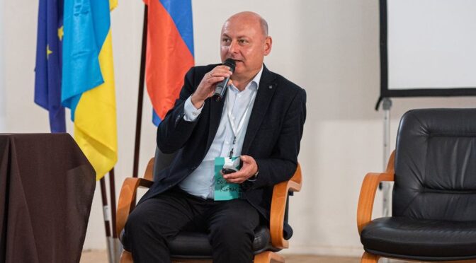 На Закарпатті селищному голові Великого Березного оголосили підозру через переплату за електроенергію