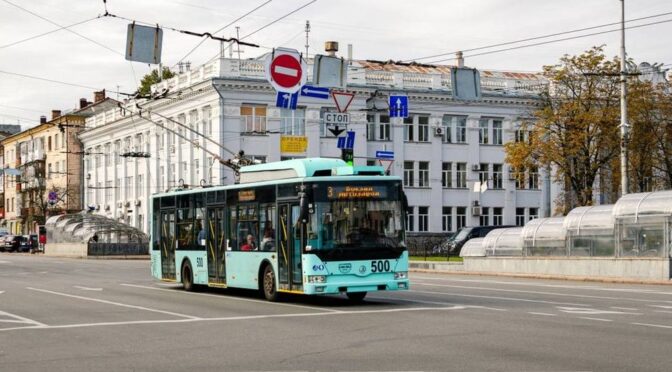 Відсутність електропостачання у Чернігові вплинула на транспорт