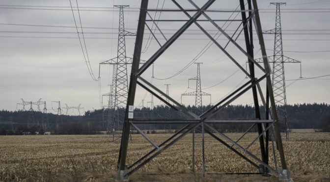 Енергетична ситуація в Україні: наслідки обстрілів та погодні умови